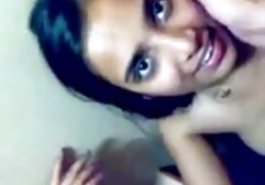 Strapon vistiendo femdom chica aproximadamente peruanas follando en el campo