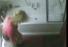 Dos cholotube follando pollas para una morena